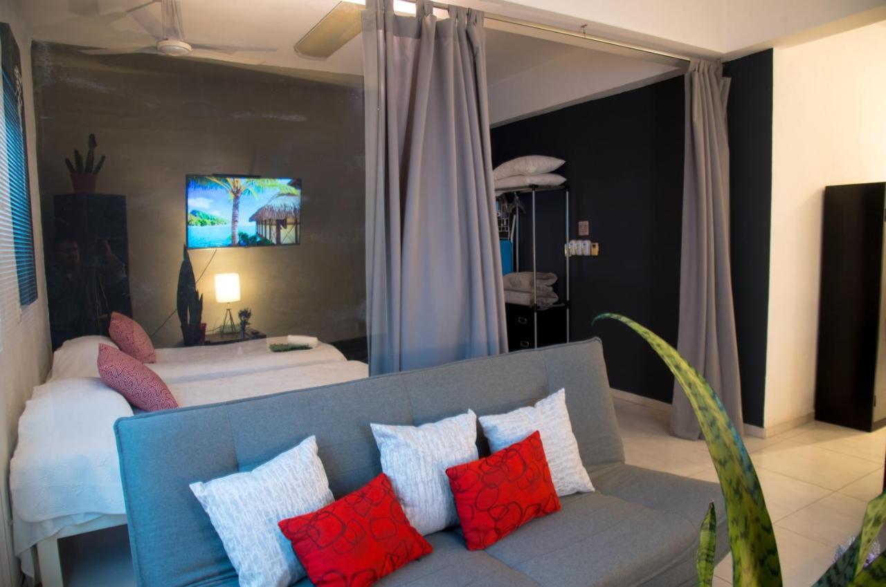 Htl & Suites Camino Real, Ubicacion, Parking, Facturamos Colima Bagian luar foto